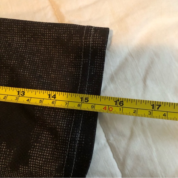 Reebok X-Dri Men’s shirt in black great for the gym or these hot summer days - Picture 11 of 12